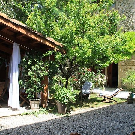 Les Pascals Bed & Breakfast Saint-Paul-les-Romans Bagian luar foto