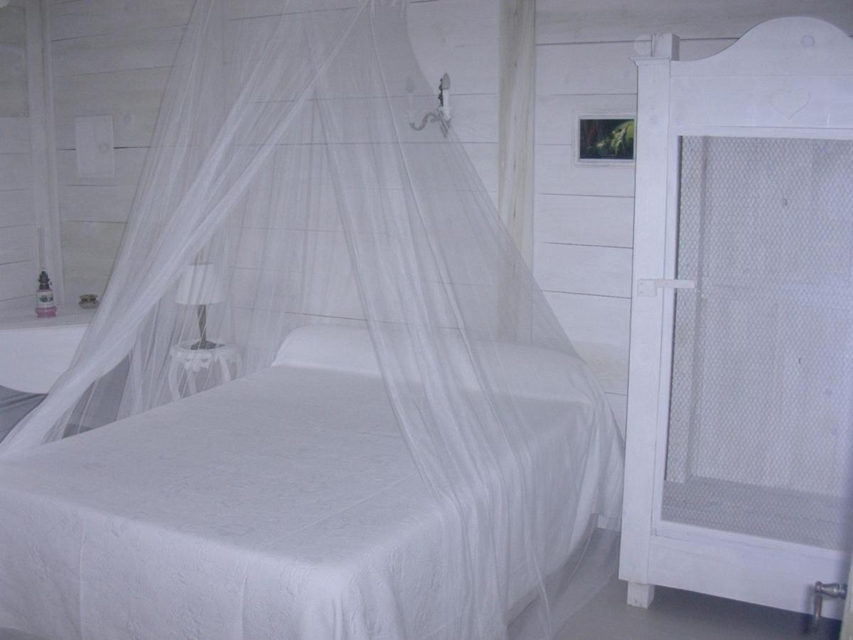Les Pascals Bed & Breakfast Saint-Paul-les-Romans Bagian luar foto
